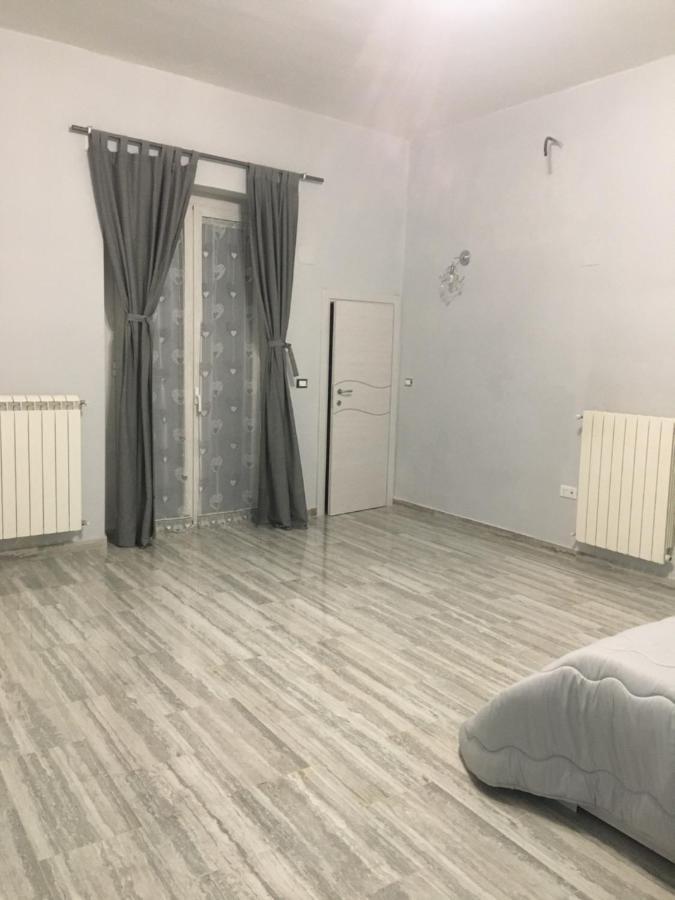 לינה וארוחת בוקר לוצ'רה Casa Rosy מראה חיצוני תמונה