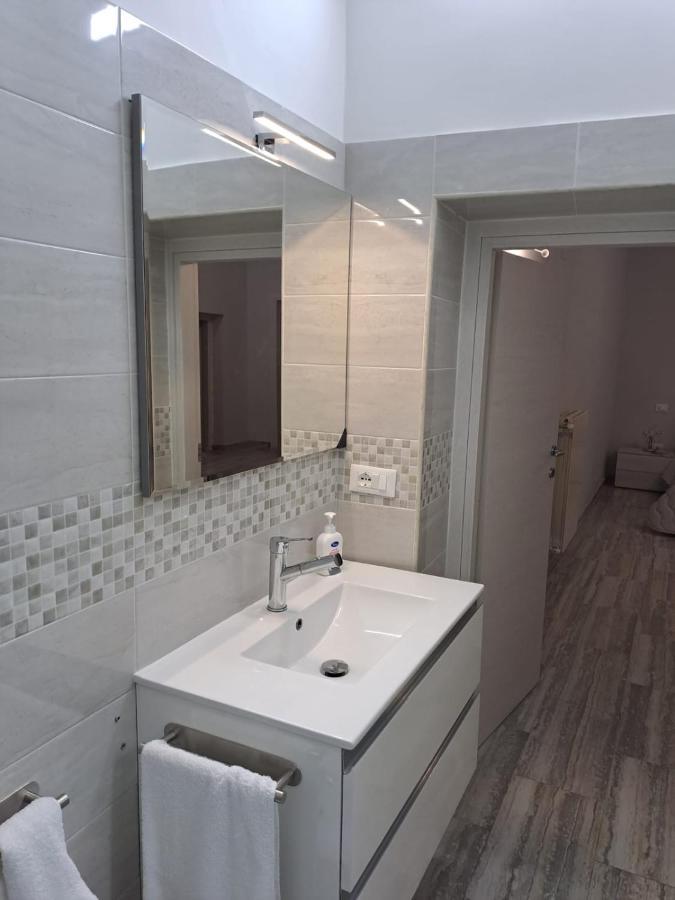 לינה וארוחת בוקר לוצ'רה Casa Rosy מראה חיצוני תמונה